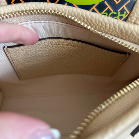 Tory Burch Blake Mini Tote Bag Crossbody Bag Soft Serve Gold Tan Cream - Picture 7 of 9